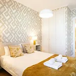 Modern 2bdr Flat In The City's Heart! Appartement Lissabon