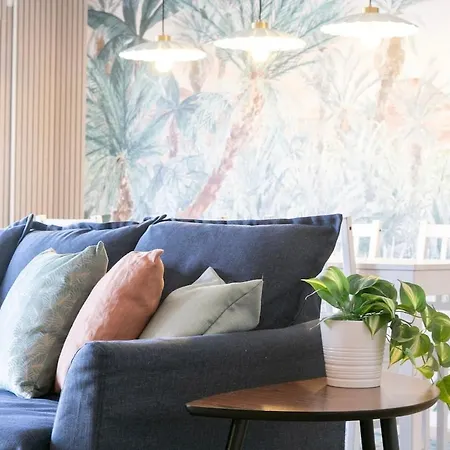 Modern 2bdr Flat In The City's Heart!