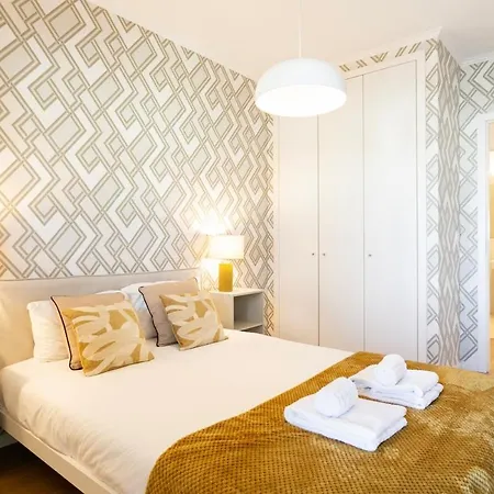 Modern 2bdr Flat In The City's Heart! Appartement Lissabon