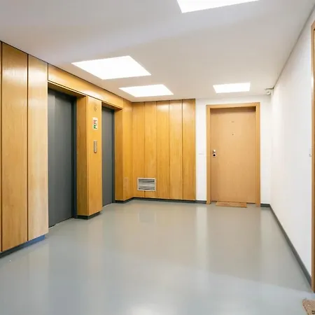 Modern 2bdr Flat In The City's Heart! * Lissabon